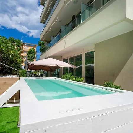 Ξενοδοχείο Cristallo 4*