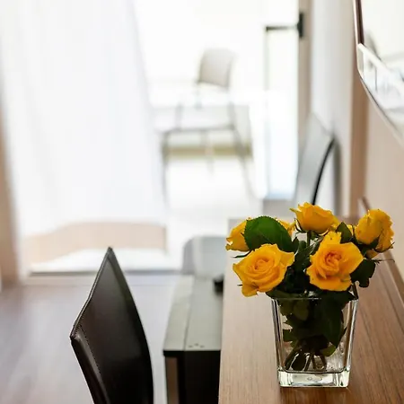 Cristallo فندق 4*