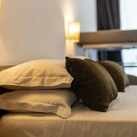 فندق Cristallo 4*