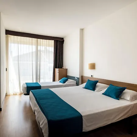 Cristallo 4* ريميني